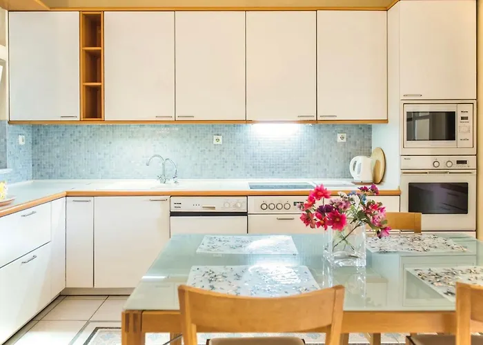 #lighthouse Penthouse By Halu! Apts *